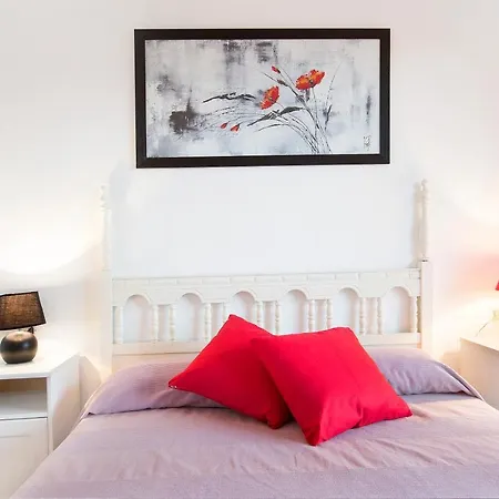 Costa Brava T-4 Apartment *